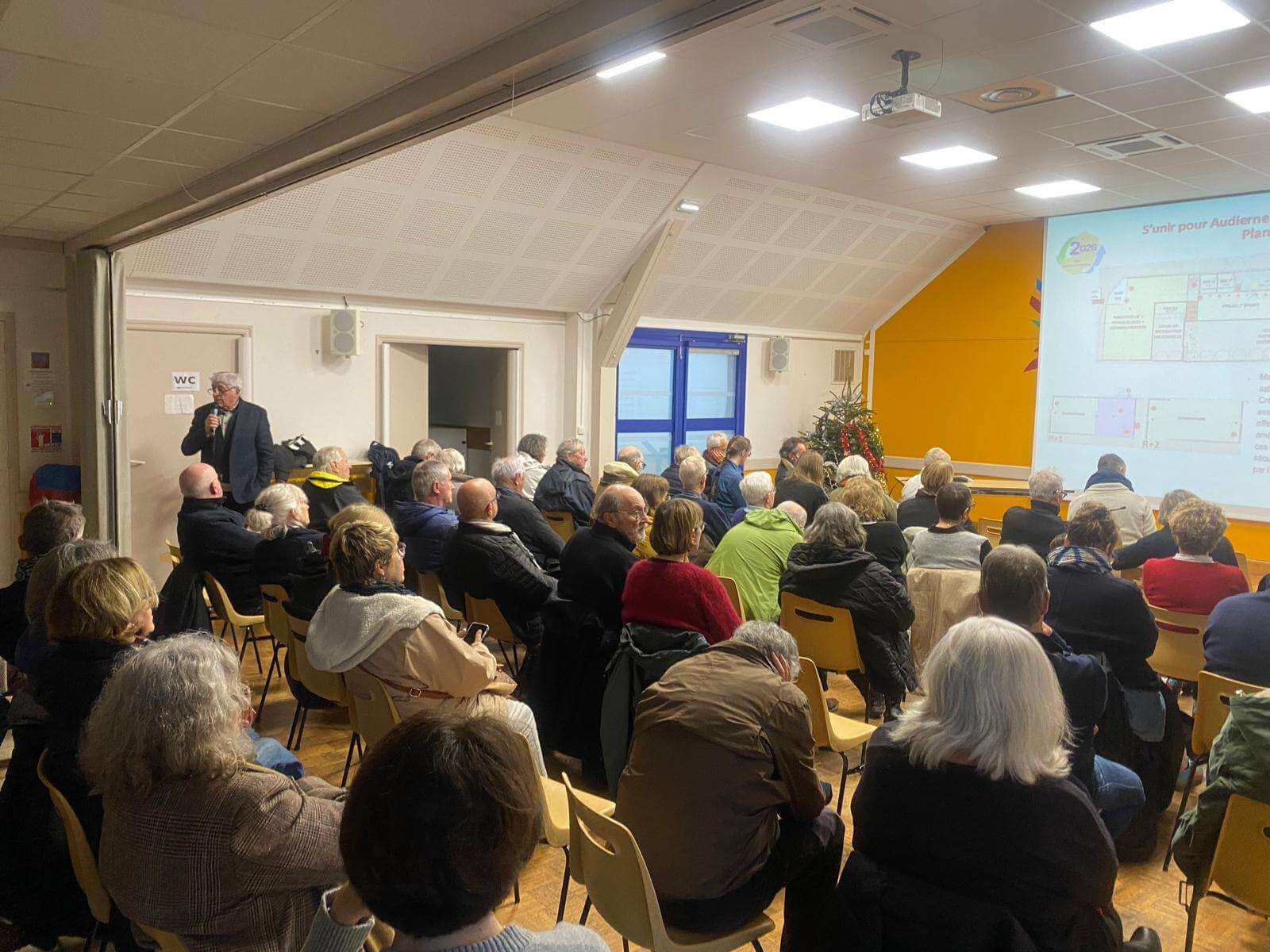 Démocratie locale et culture à Audierne-Esquibien